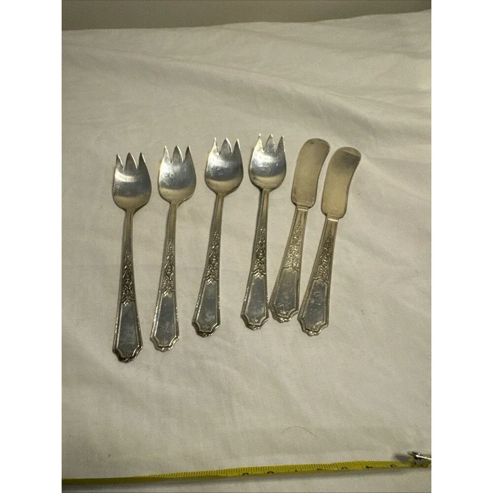 1847 Rogers Bros Silverplate Cocktail/Seafood Forks Set with Spreaders
